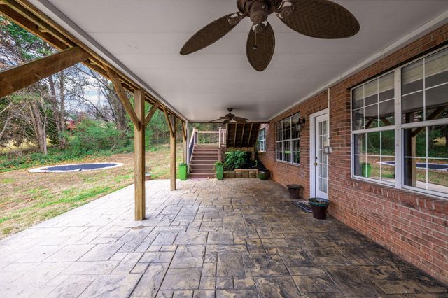 1822 Bay Pointe Drive, Hixson, TN 37343