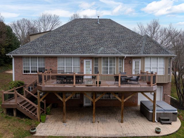 1822 Bay Pointe Drive, Hixson, TN 37343