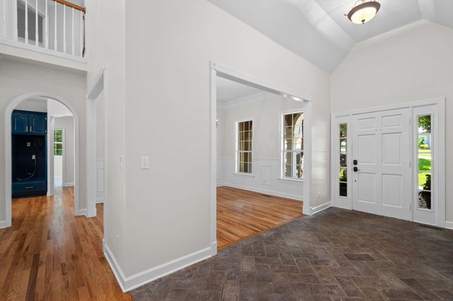 1822 Bay Pointe Drive, Hixson, TN 37343