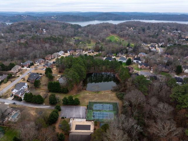 1822 Bay Pointe Drive, Hixson, TN 37343