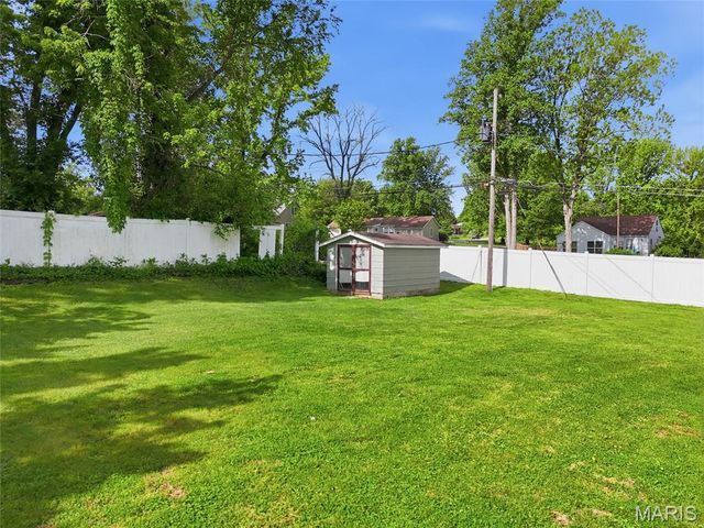 1206 N 5th Street, Festus, MO 63028