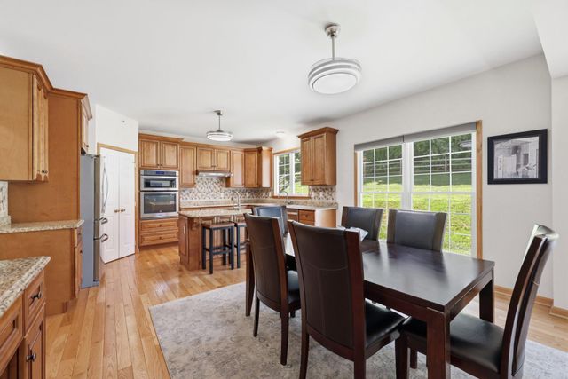 4902 W CHESTER PIKE, Newtown Square, PA 19073