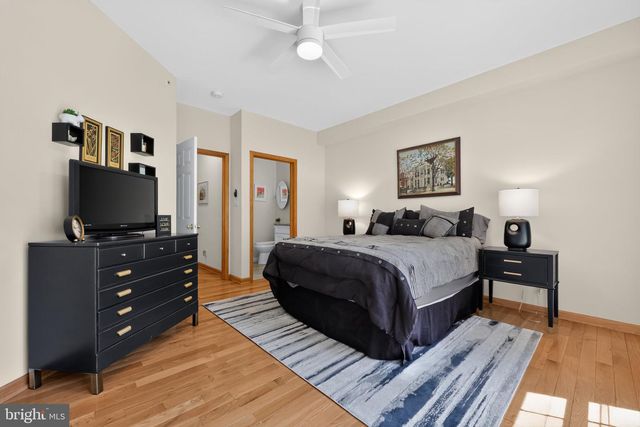 4902 W CHESTER PIKE, Newtown Square, PA 19073