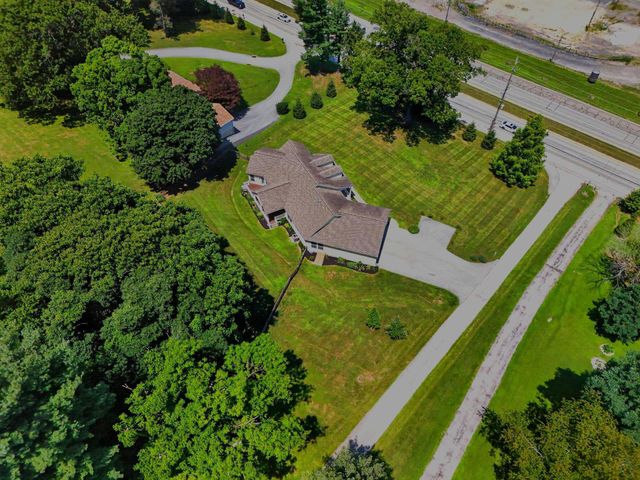 4902 W CHESTER PIKE, Newtown Square, PA 19073
