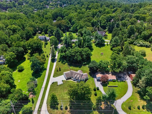 4902 W CHESTER PIKE, Newtown Square, PA 19073