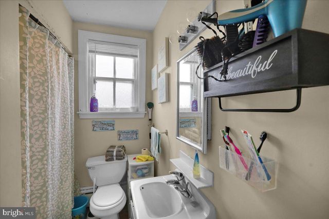 18 N 7TH ST, Columbia, PA 17512