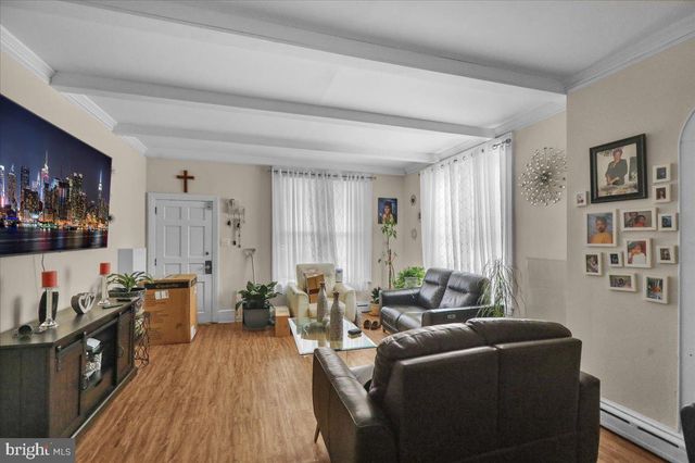 18 N 7TH ST, Columbia, PA 17512