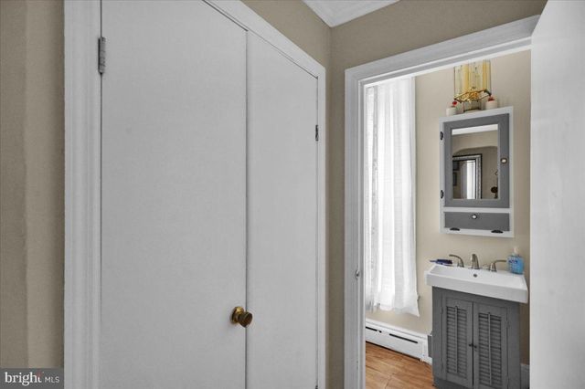 18 N 7TH ST, Columbia, PA 17512