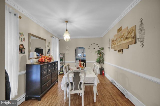 18 N 7TH ST, Columbia, PA 17512