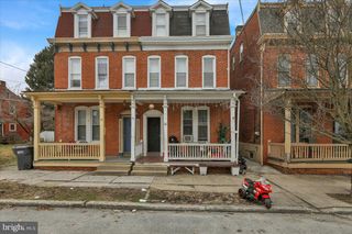 18 N 7TH ST, Columbia, PA 17512