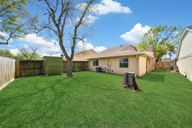 7110 Haven Creek Drive, Cypress, TX 77433