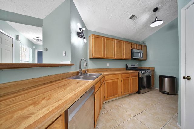 7110 Haven Creek Drive, Cypress, TX 77433