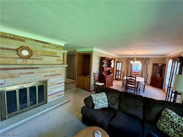 1648 Highland Lane, Ashtabula, OH 44004
