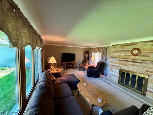 1648 Highland Lane, Ashtabula, OH 44004