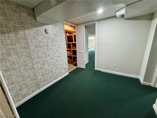 1648 Highland Lane, Ashtabula, OH 44004