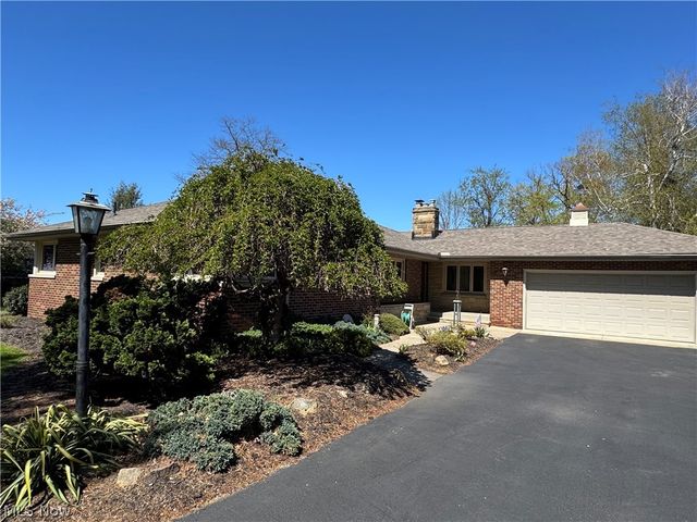 1648 Highland Lane, Ashtabula, OH 44004