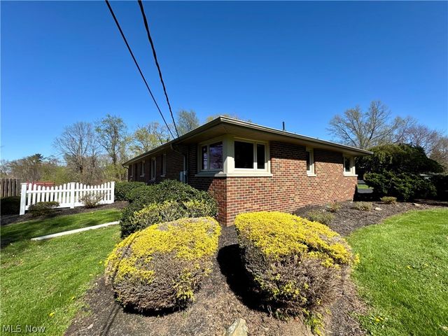 1648 Highland Lane, Ashtabula, OH 44004