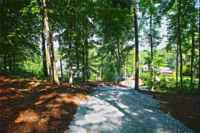 1359 Harbor Ridge Road, Seneca, SC 29672