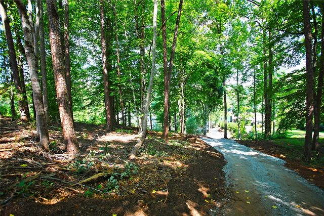 1359 Harbor Ridge Road, Seneca, SC 29672