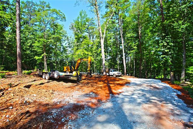 1359 Harbor Ridge Road, Seneca, SC 29672