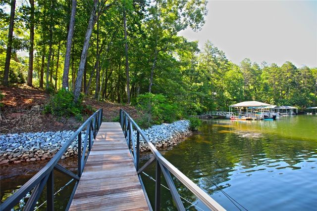 1359 Harbor Ridge Road, Seneca, SC 29672