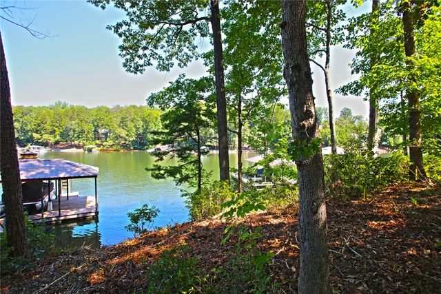 1359 Harbor Ridge Road, Seneca, SC 29672