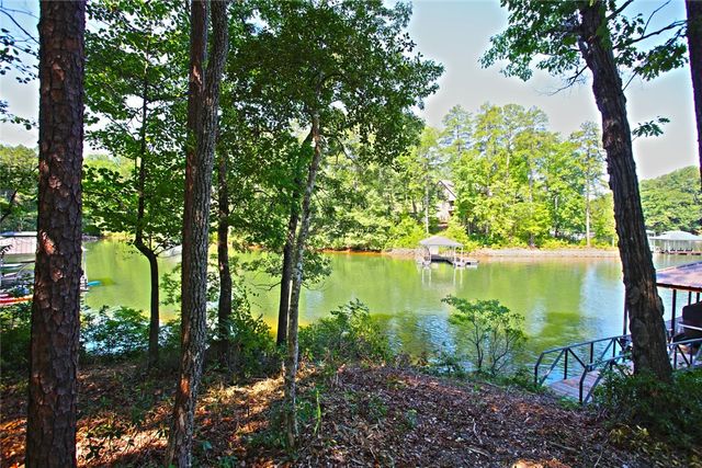 1359 Harbor Ridge Road, Seneca, SC 29672