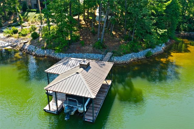 1359 Harbor Ridge Road, Seneca, SC 29672