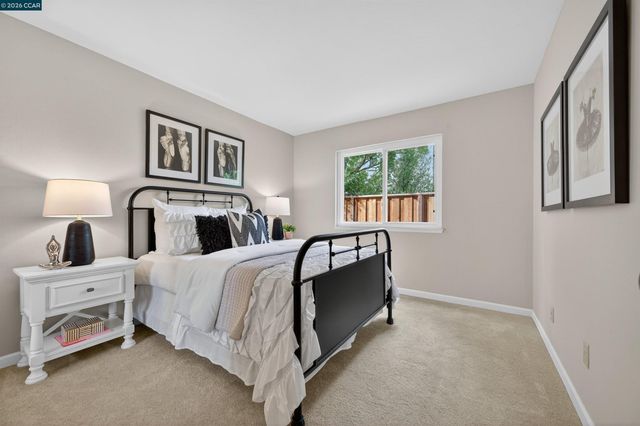 726 Buckingham Ct, Walnut Creek, CA 94598