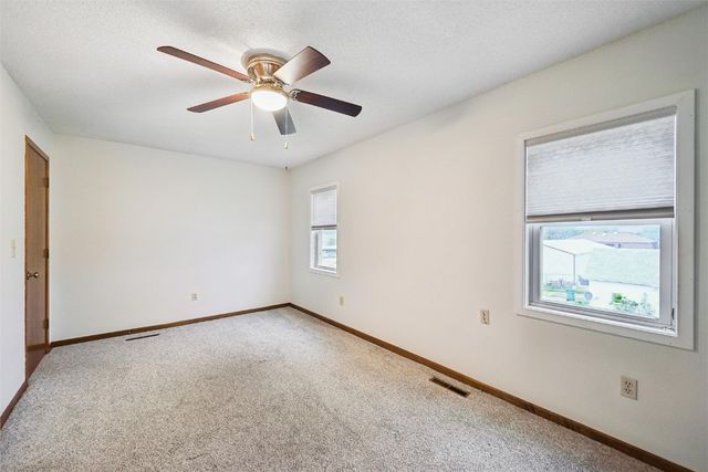 88 Main Avenue, Atkins, IA 52206