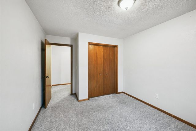 88 Main Avenue, Atkins, IA 52206