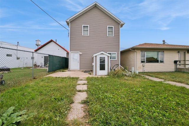 88 Main Avenue, Atkins, IA 52206