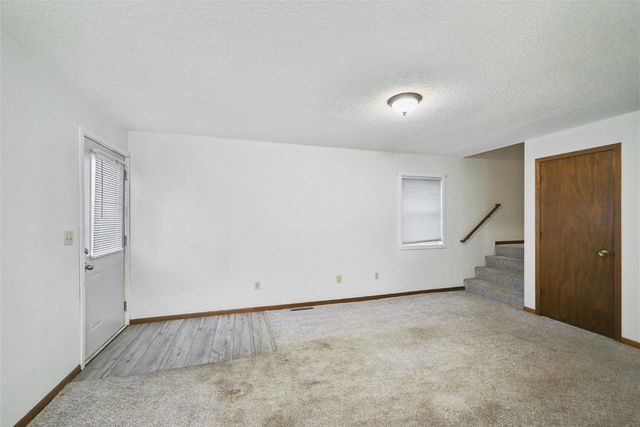 88 Main Avenue, Atkins, IA 52206