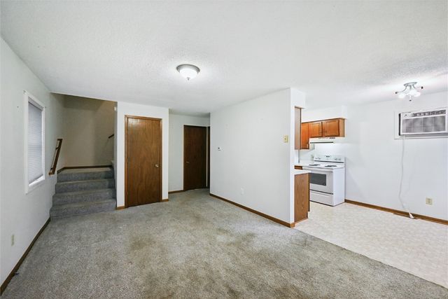 88 Main Avenue, Atkins, IA 52206