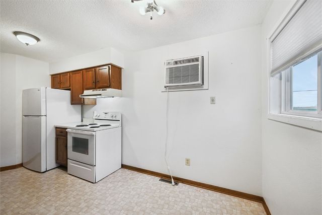 88 Main Avenue, Atkins, IA 52206