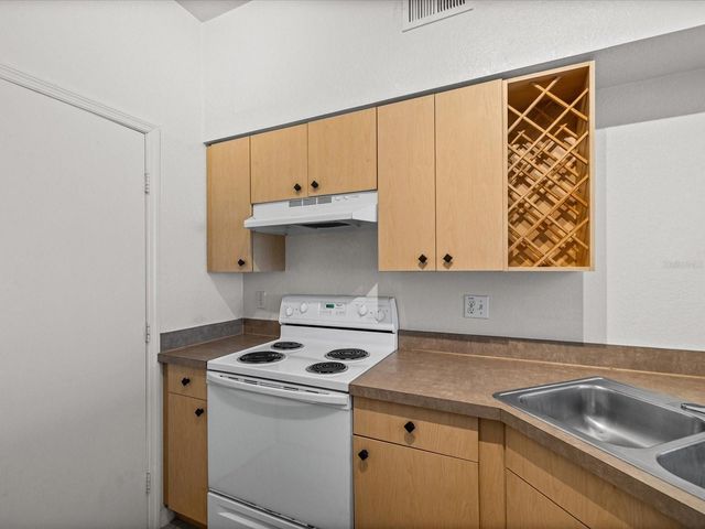 200 4TH AVENUE S 225, St Petersburg, FL 33701