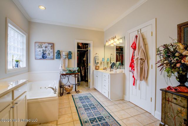 123 Courtland Drive, Hattiesburg, MS 39402