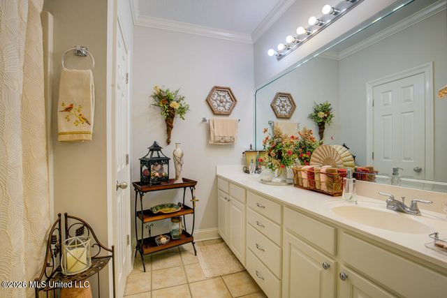 123 Courtland Drive, Hattiesburg, MS 39402