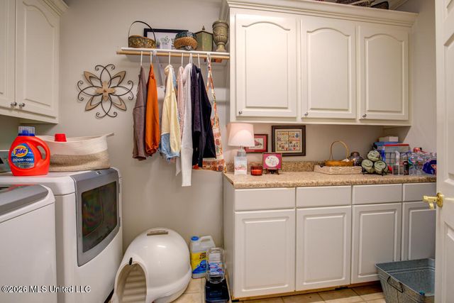 123 Courtland Drive, Hattiesburg, MS 39402