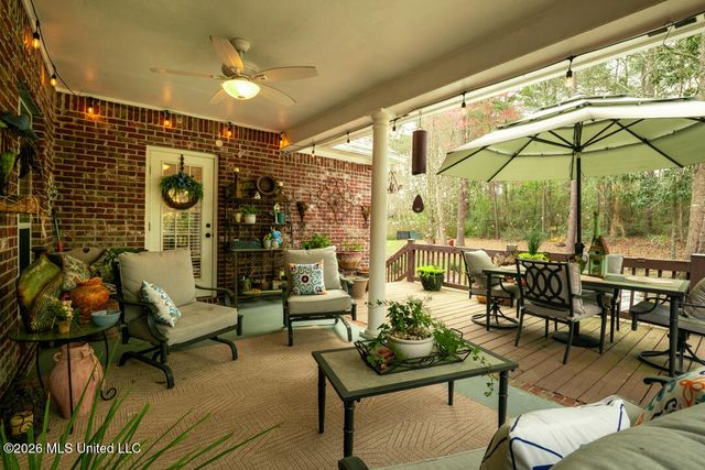 123 Courtland Drive, Hattiesburg, MS 39402