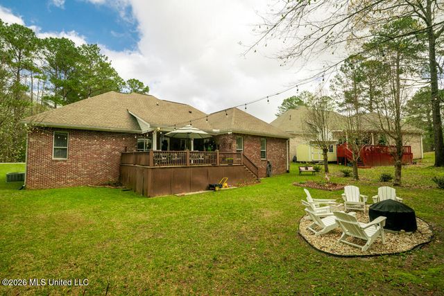 123 Courtland Drive, Hattiesburg, MS 39402