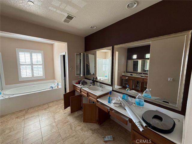 770 Sungold Way, Escondido, CA 92027