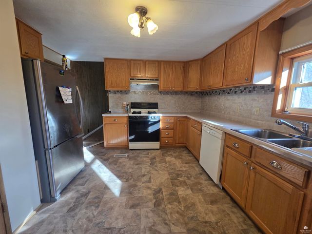 820 Robert Street, Junction City, KS 66441