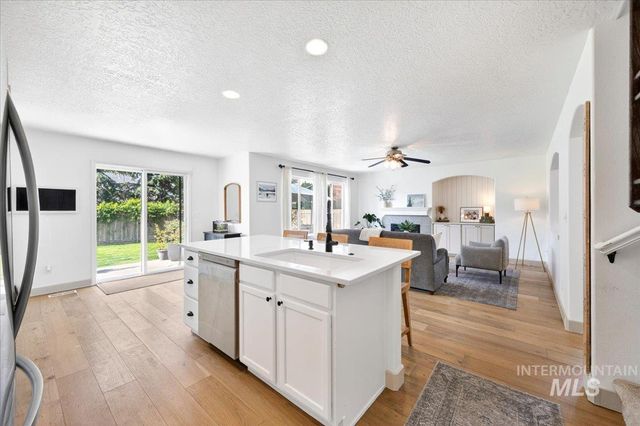 4687 W Blue Creek Ct, Meridian, ID 83642