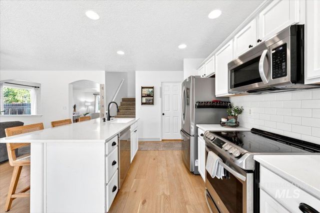 4687 W Blue Creek Ct, Meridian, ID 83642