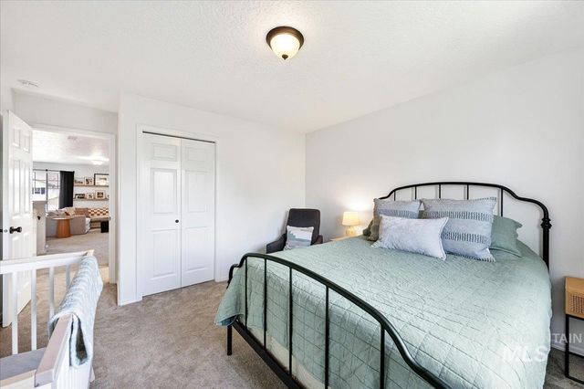 4687 W Blue Creek Ct, Meridian, ID 83642