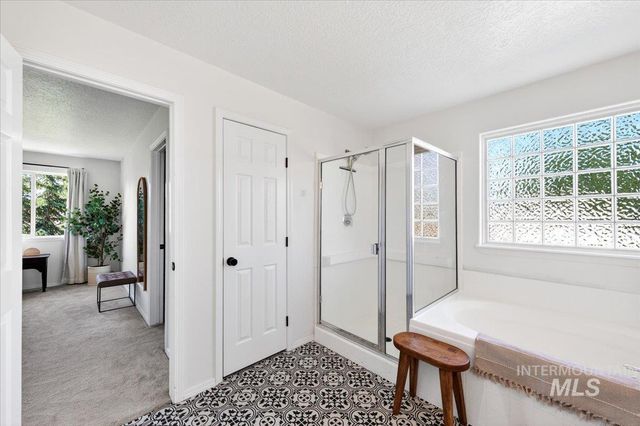 4687 W Blue Creek Ct, Meridian, ID 83642