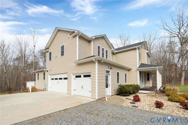 2744 Dogtown Rd, Goochland, VA 23063