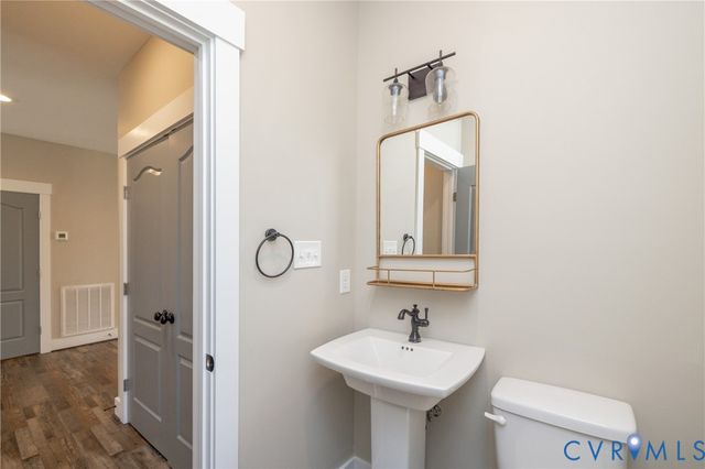 2744 Dogtown Rd, Goochland, VA 23063