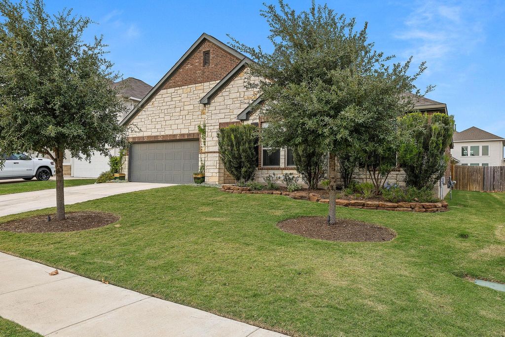 7319 Leonardo DR, Round Rock, TX 78665